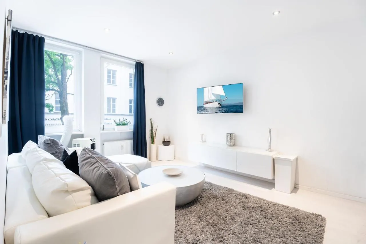 Komplette 2 Zimmer Wohnung Zentral Neben Oktoberfest Munich Apartment