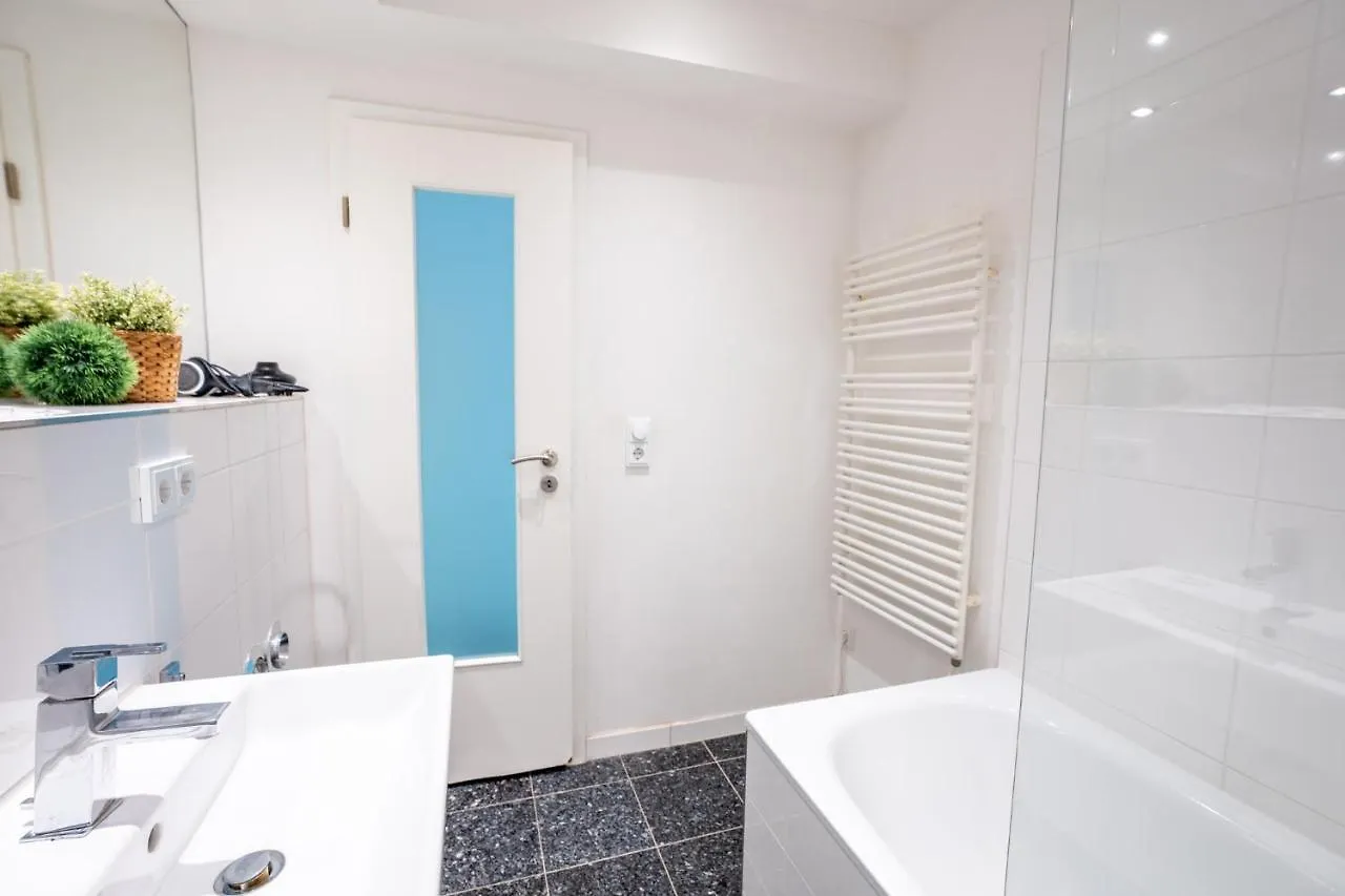 Apartment Komplette 2 Zimmer Wohnung Zentral Neben Oktoberfest Munich